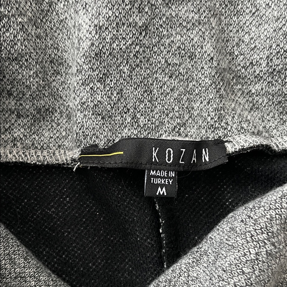 Gray Cityscape Women’s Top by Kozan, size M - Picture 2 of 5